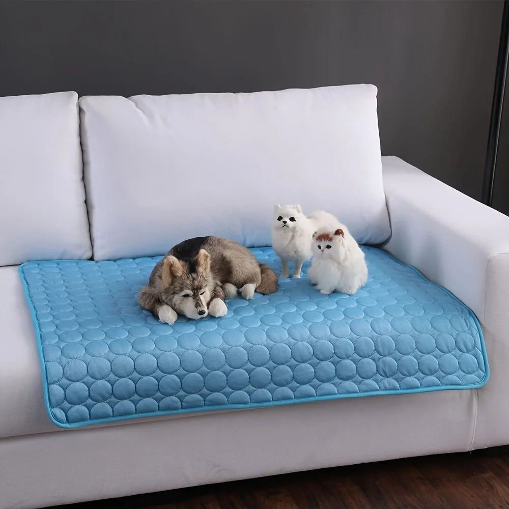Dog Cooling Mat – Self-Cooling Ice Silk Pad for Dogs & Cats, Washable, XS–2XL