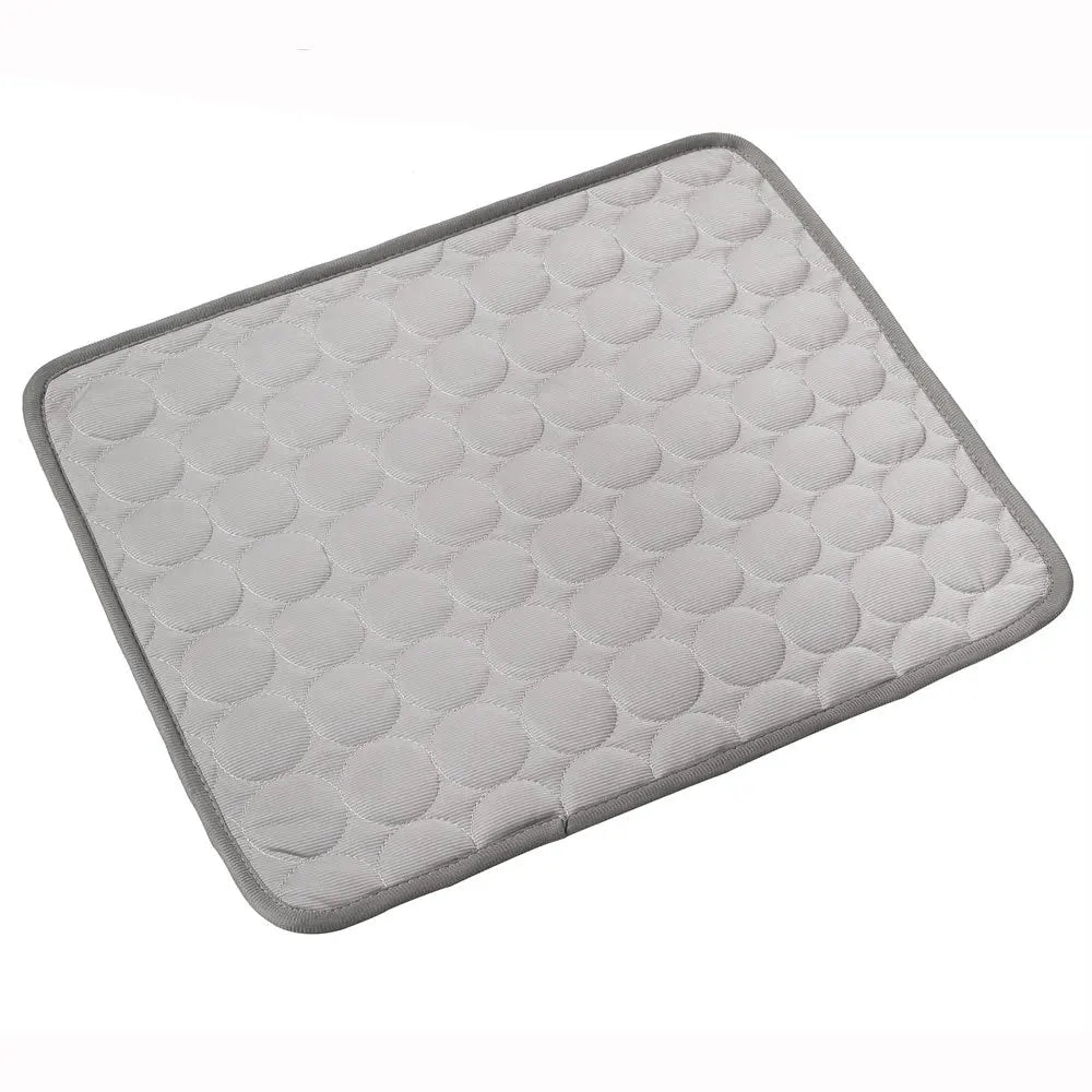 Dog Cooling Mat – Self-Cooling Ice Silk Pad for Dogs & Cats, Washable, XS–2XL